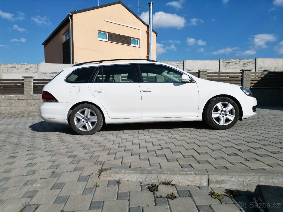 2010 Volkswagen GOLF - 4