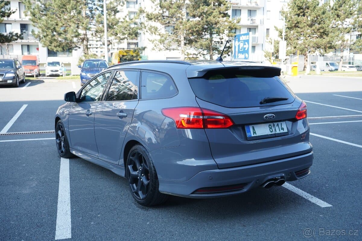 2017 Ford FOCUS - 4