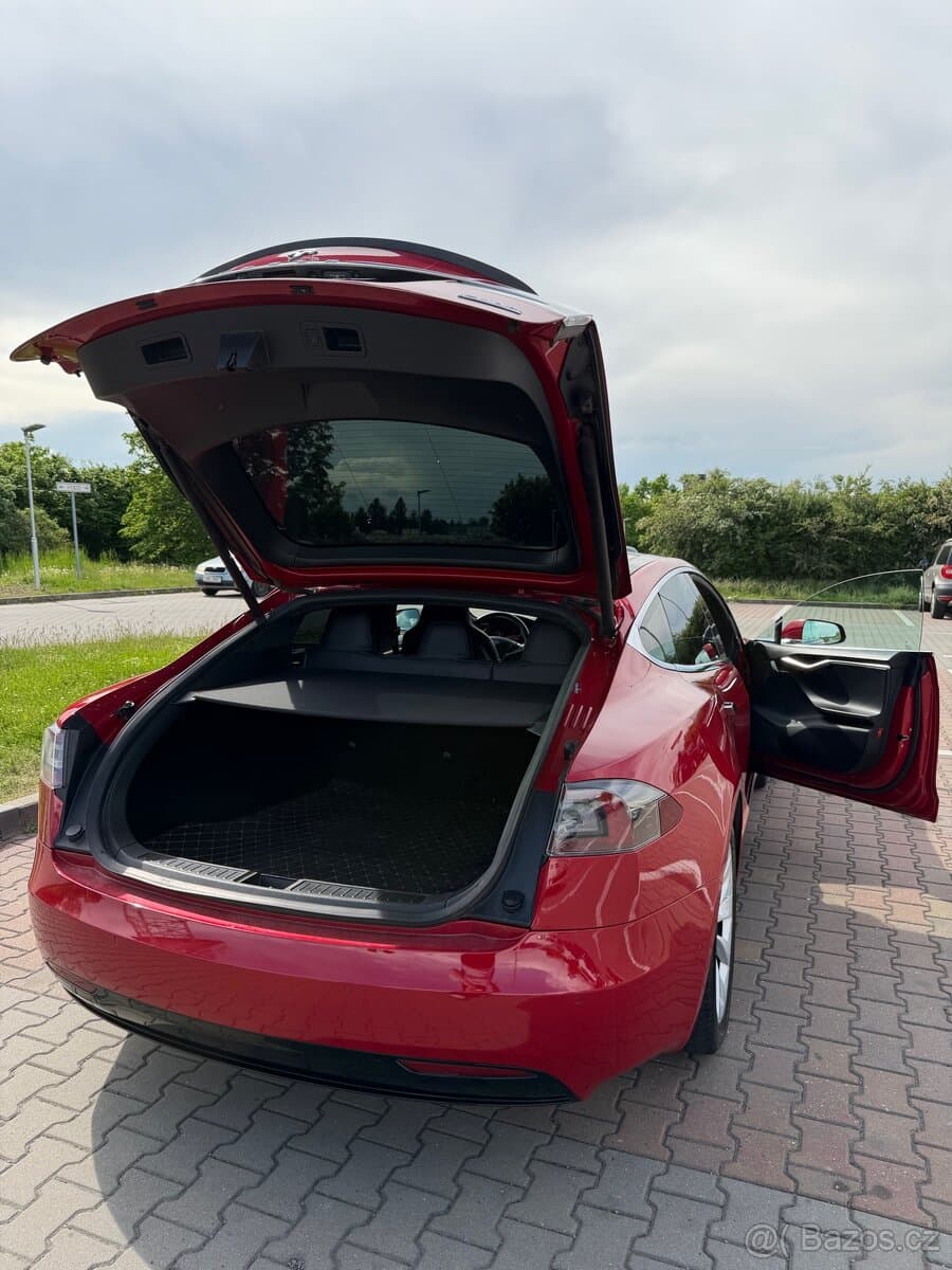2016 Tesla MODEL S - 4