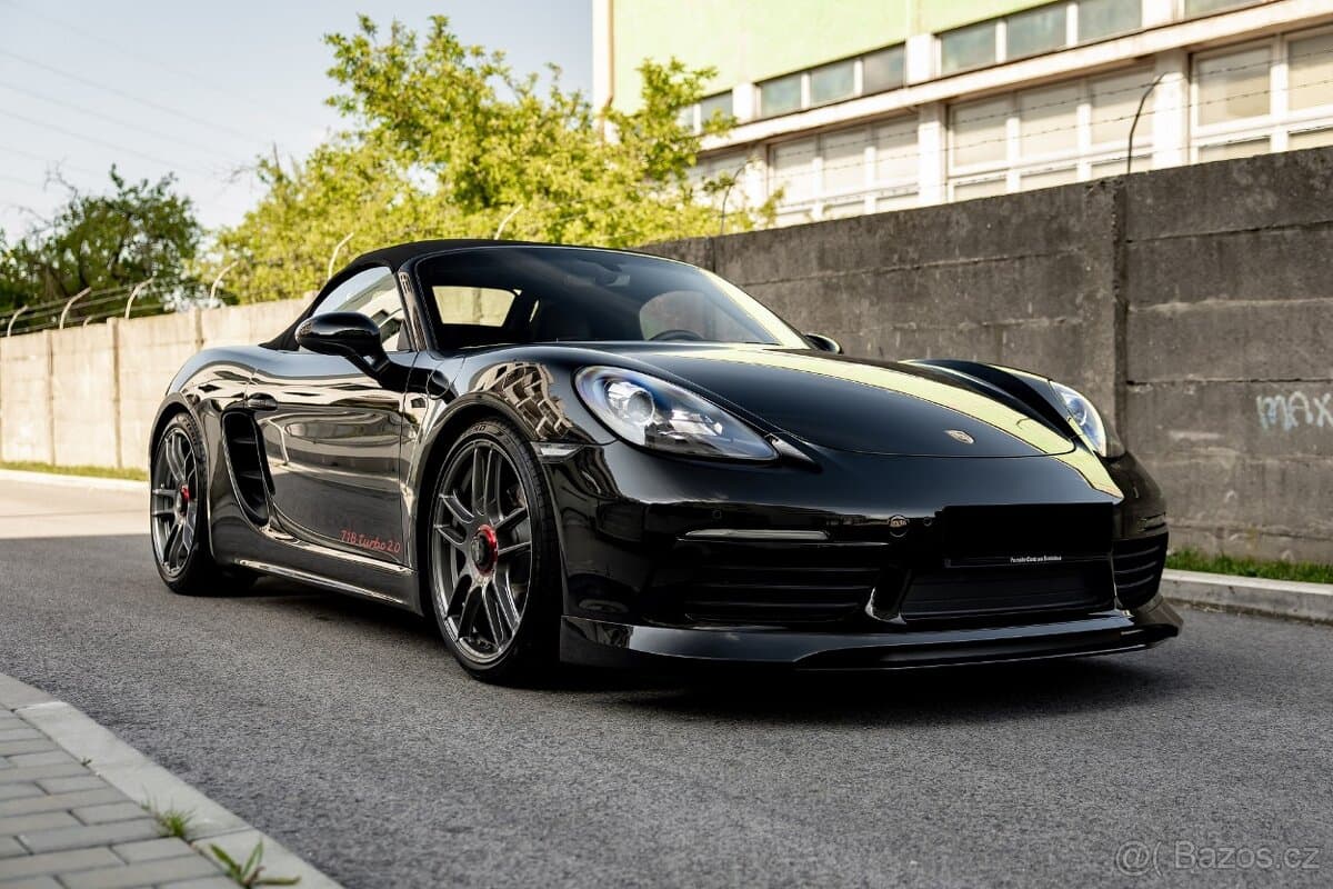 2017 Porsche 718 - 4