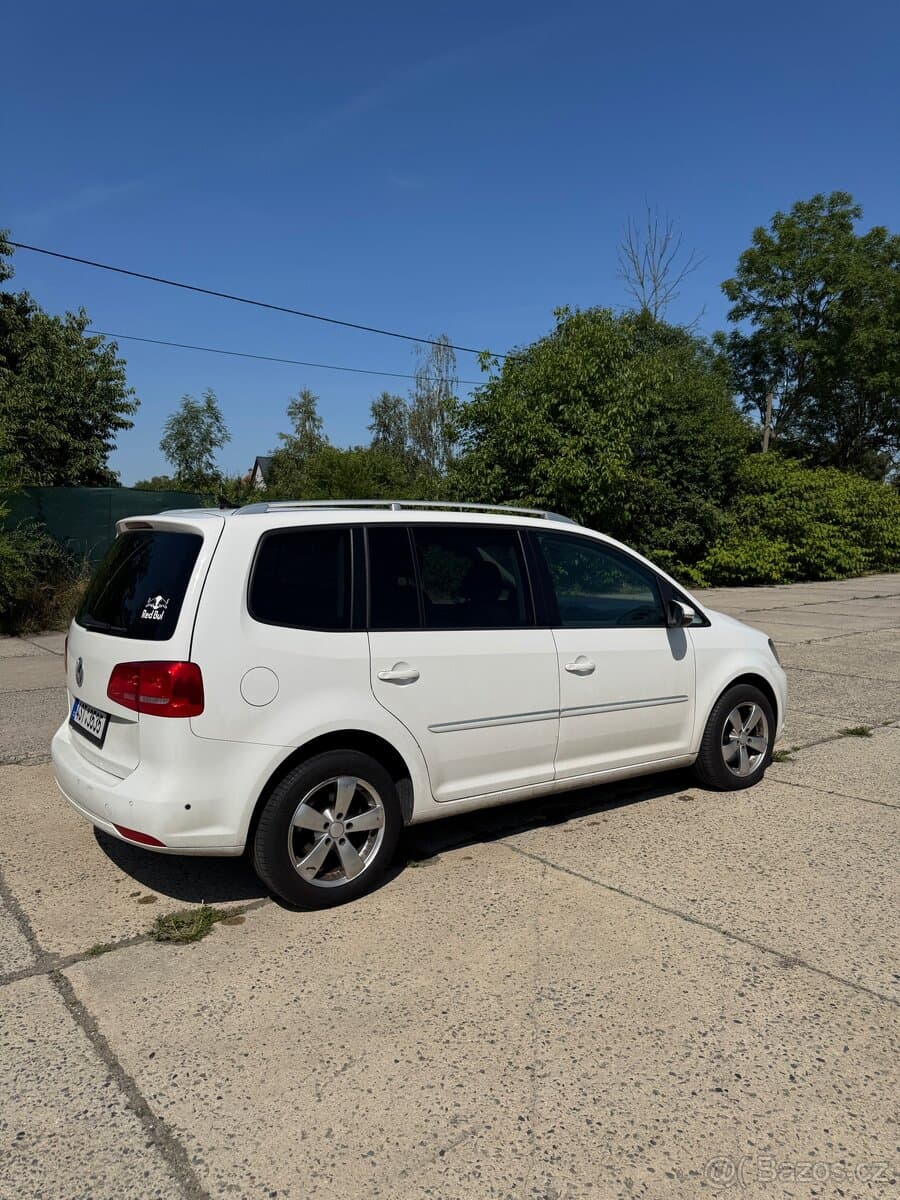 2011 Volkswagen TOURAN - 4