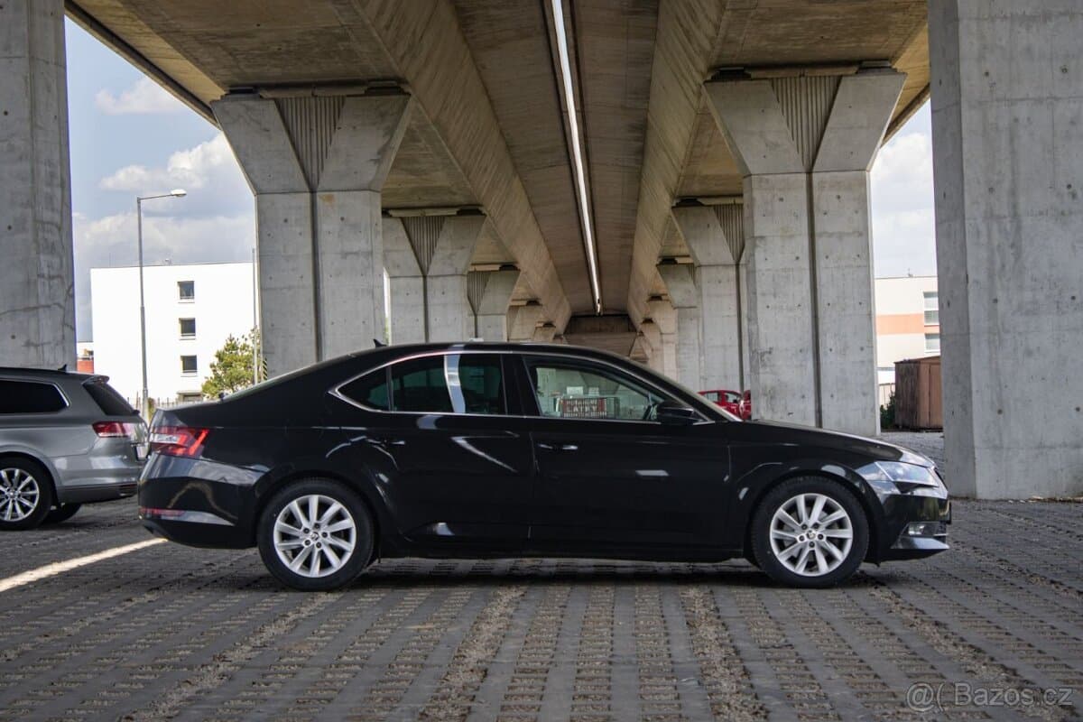 2019 Škoda SUPERB - 4