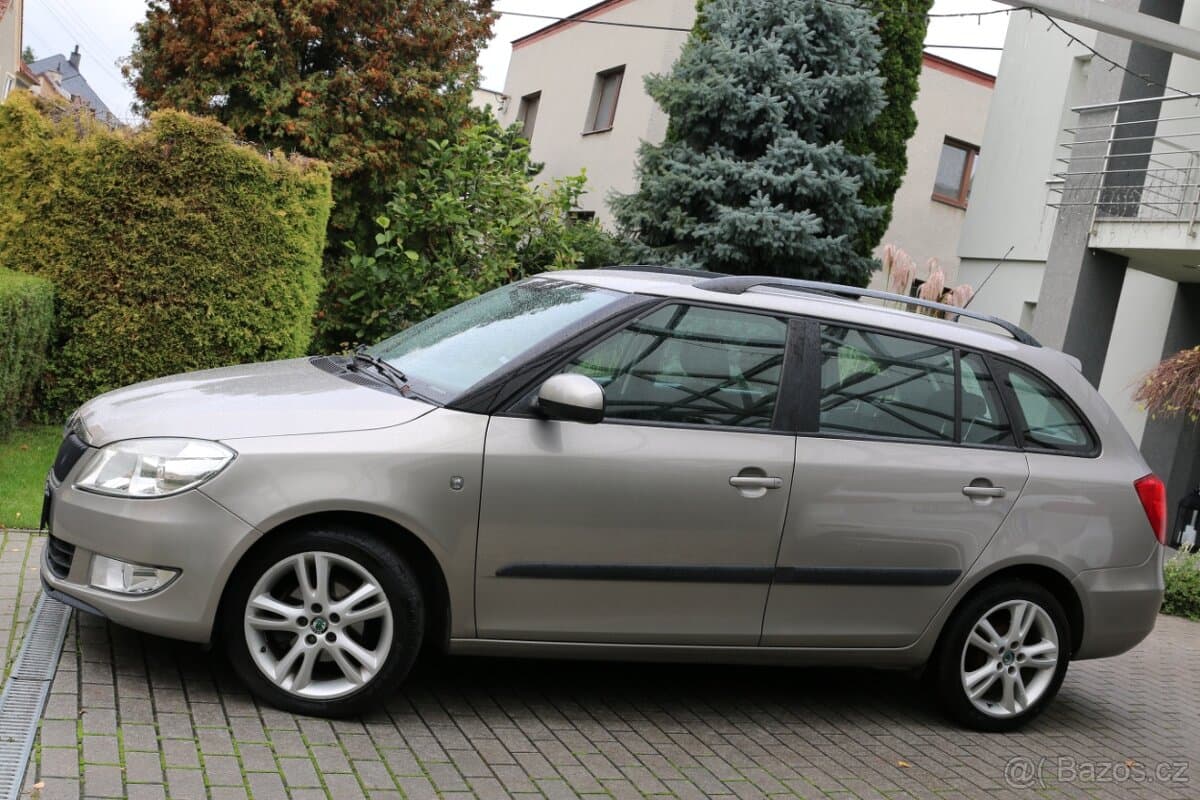 2010 Škoda FABIA - 4