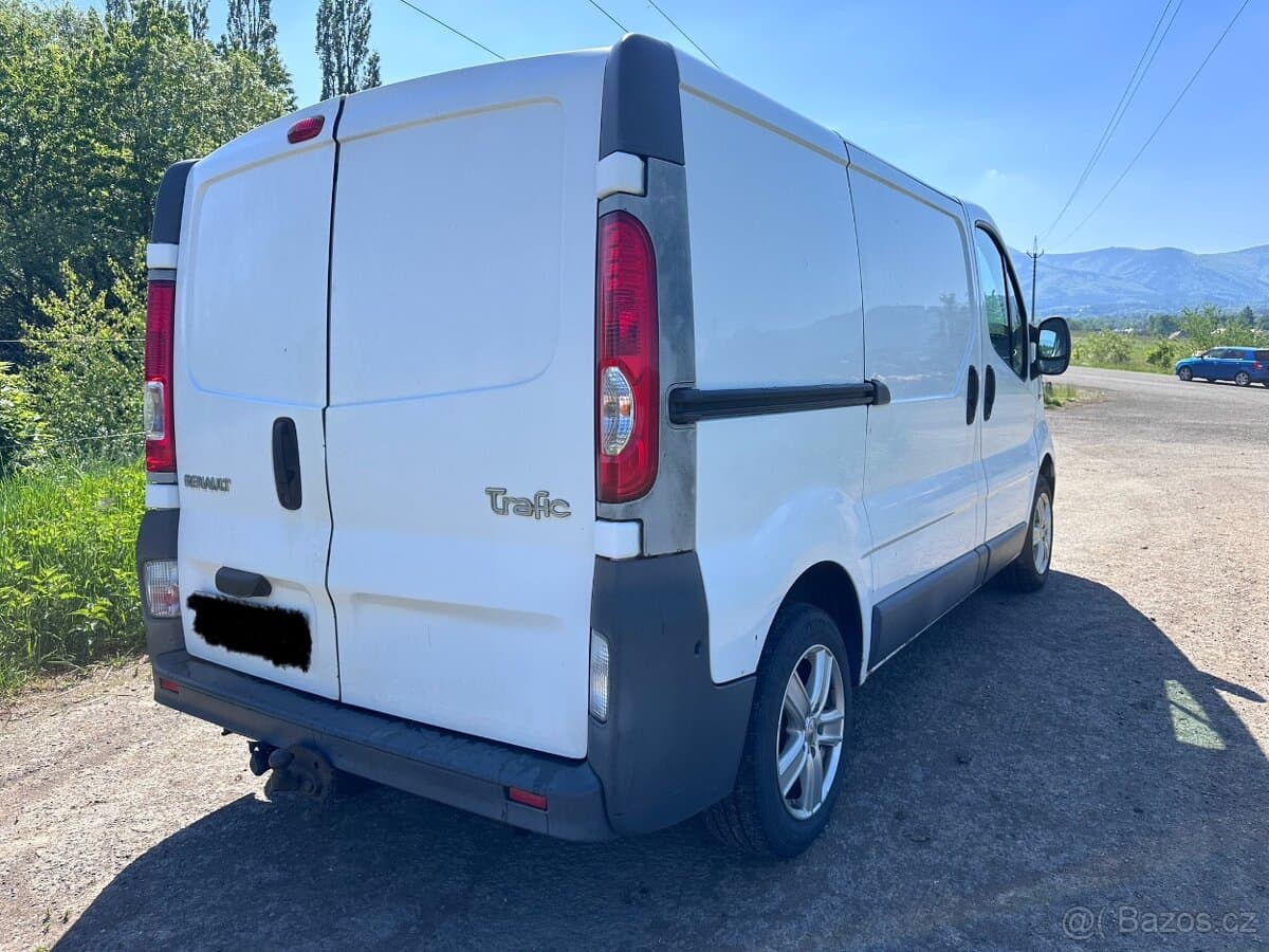 2010 Renault TRAFIC - 4