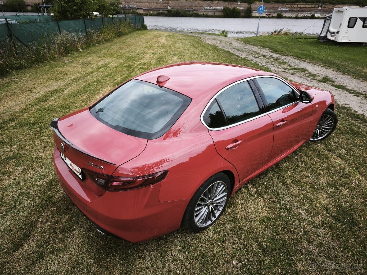 2022 Alfa Romeo GIULIA - 4