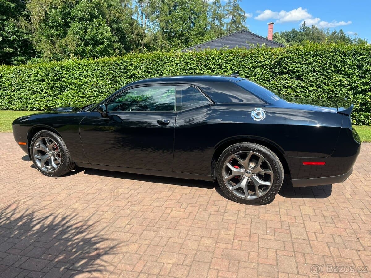 2015 Dodge CHALLENGER - 4