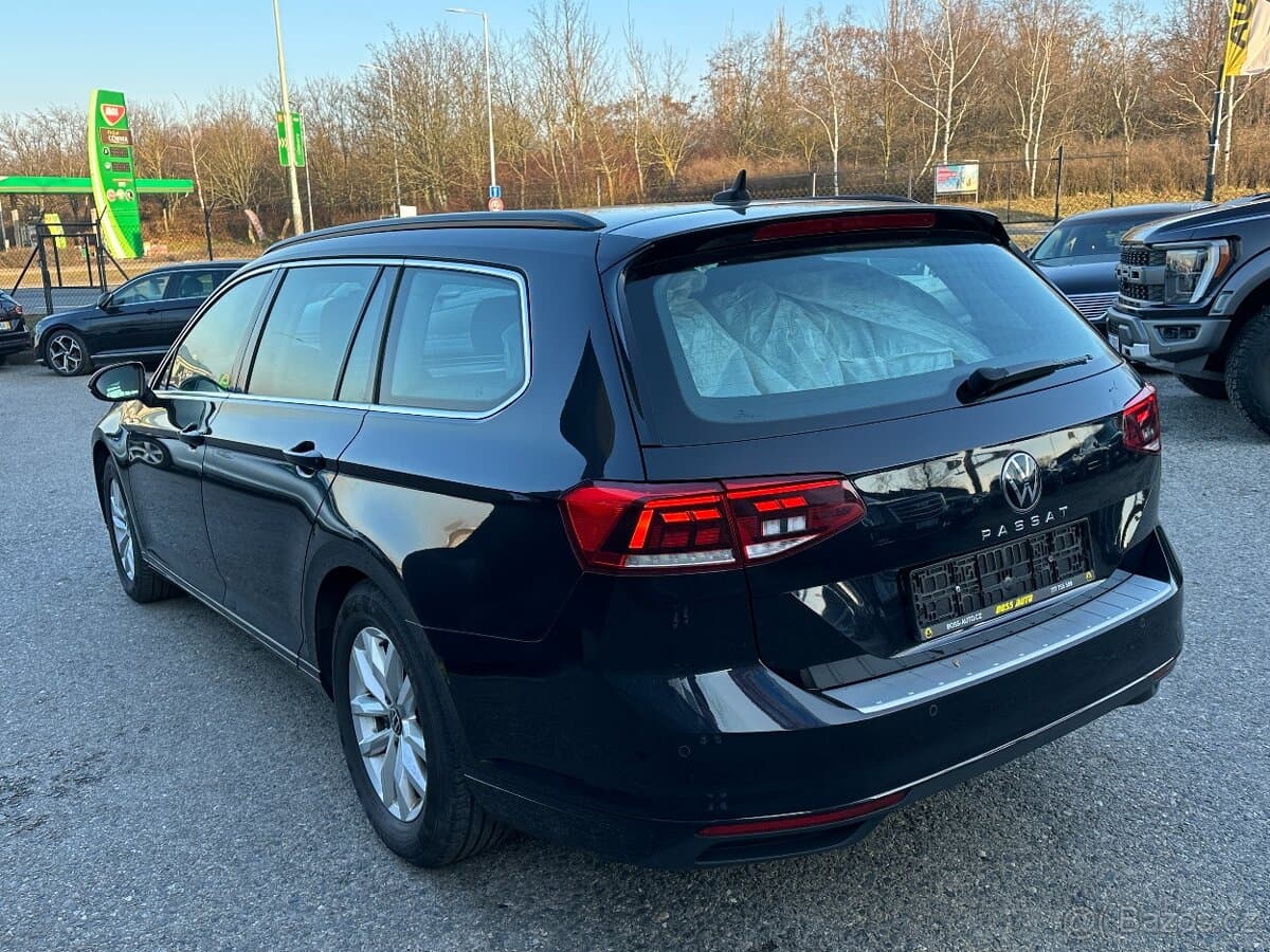 2021 Volkswagen PASSAT - 4