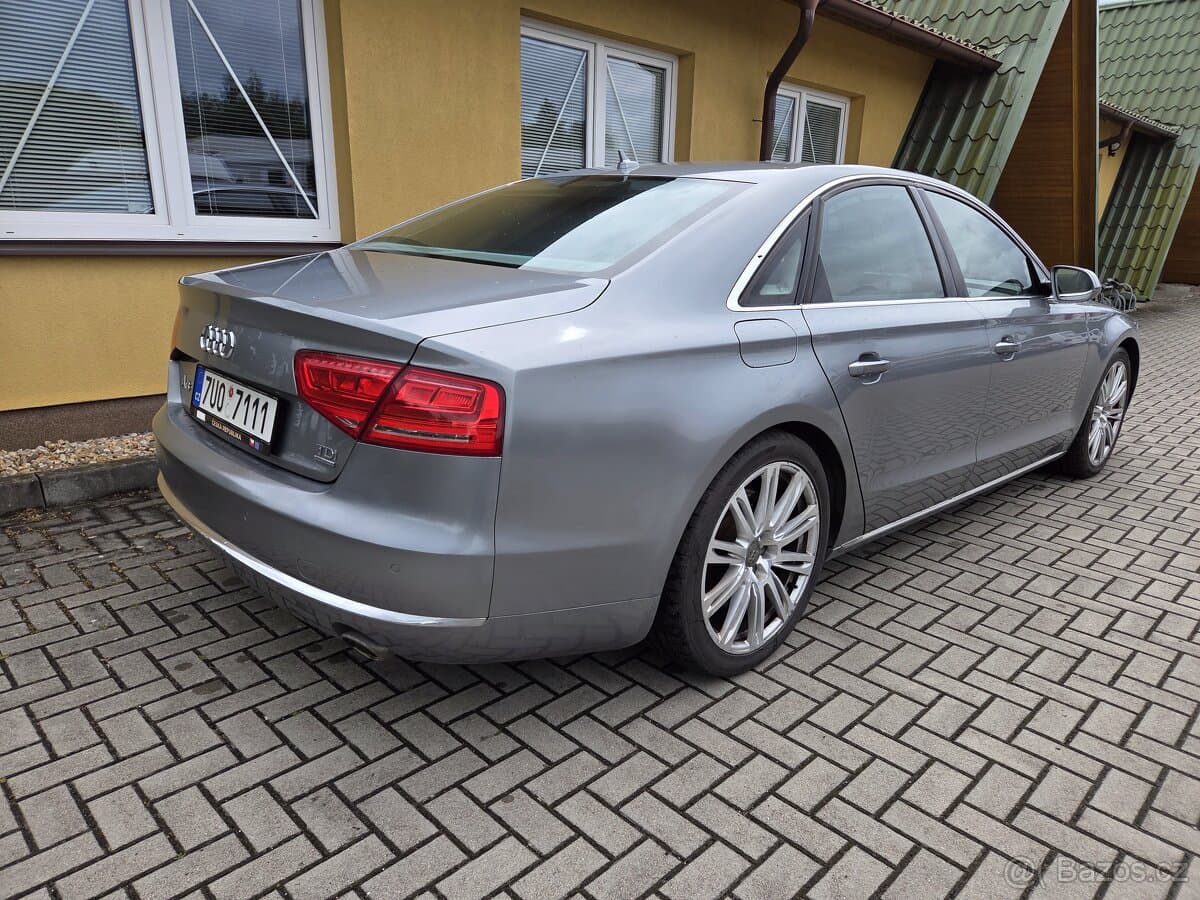 2010 Audi A8 - 4