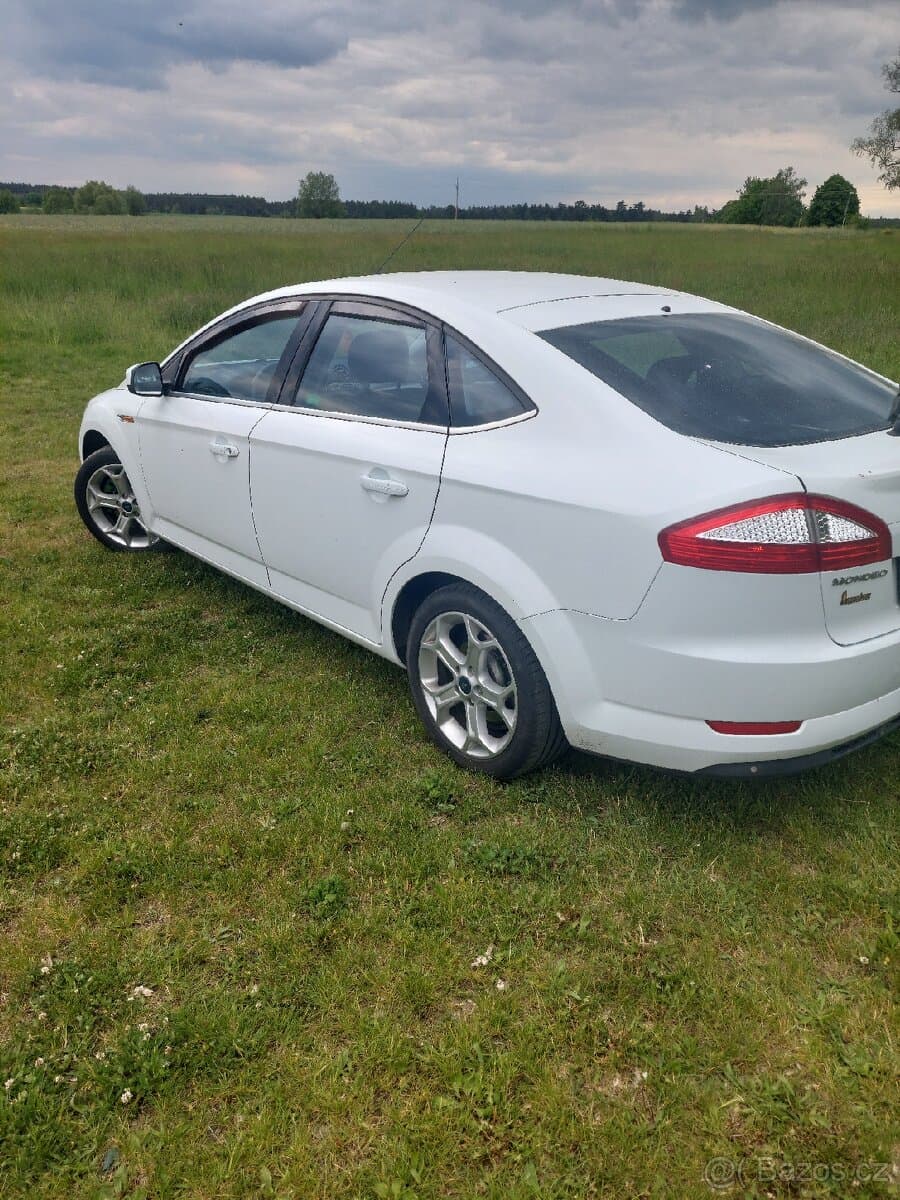 2010 Ford MONDEO - 4