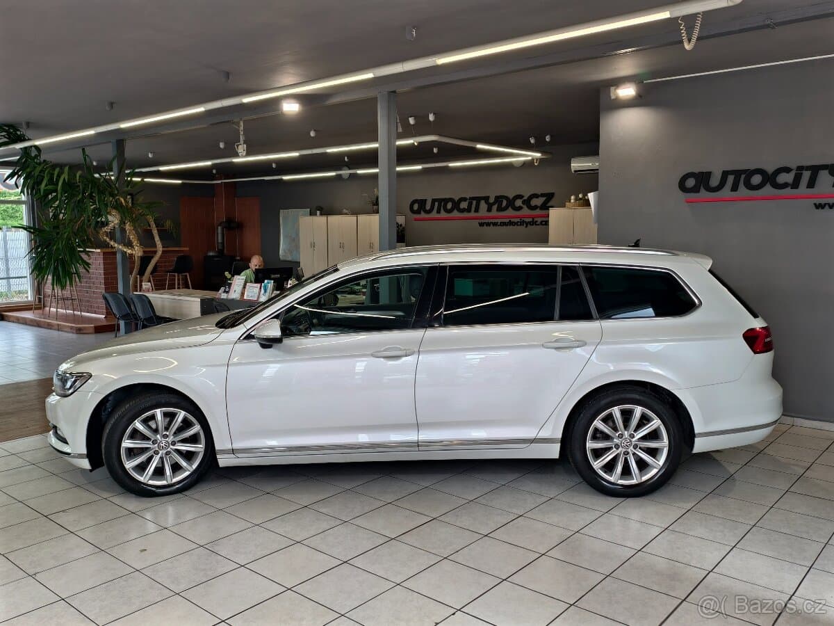 2019 Volkswagen PASSAT - 4