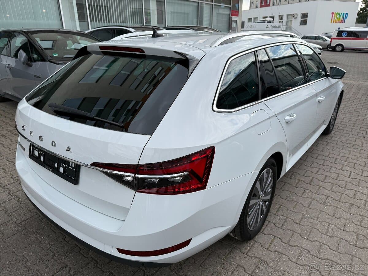 2021 Škoda SUPERB - 4