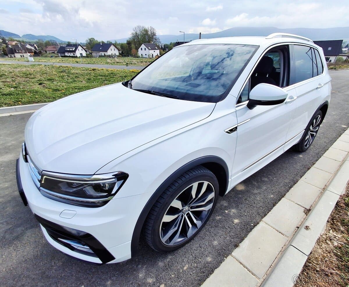 2017 Volkswagen TIGUAN - 4