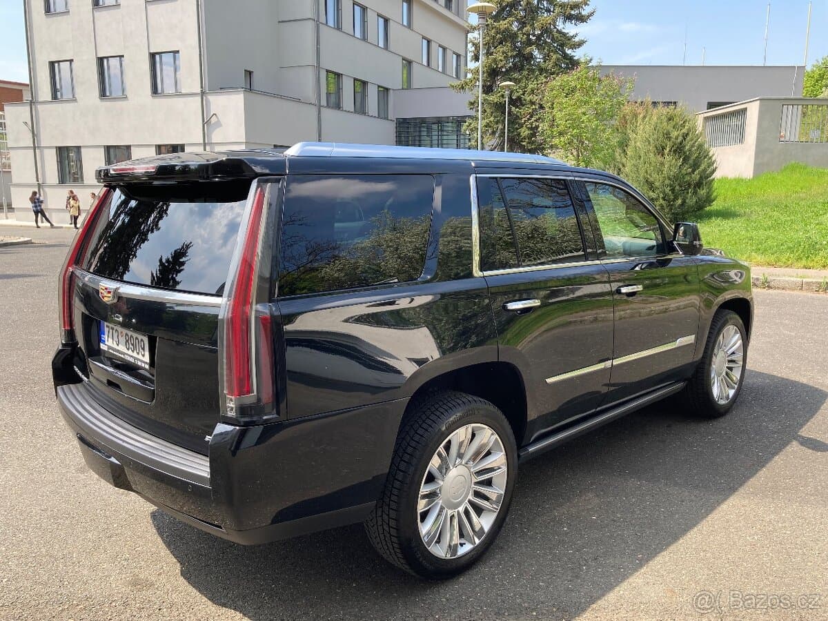 2015 Cadillac ESCALADE - 4