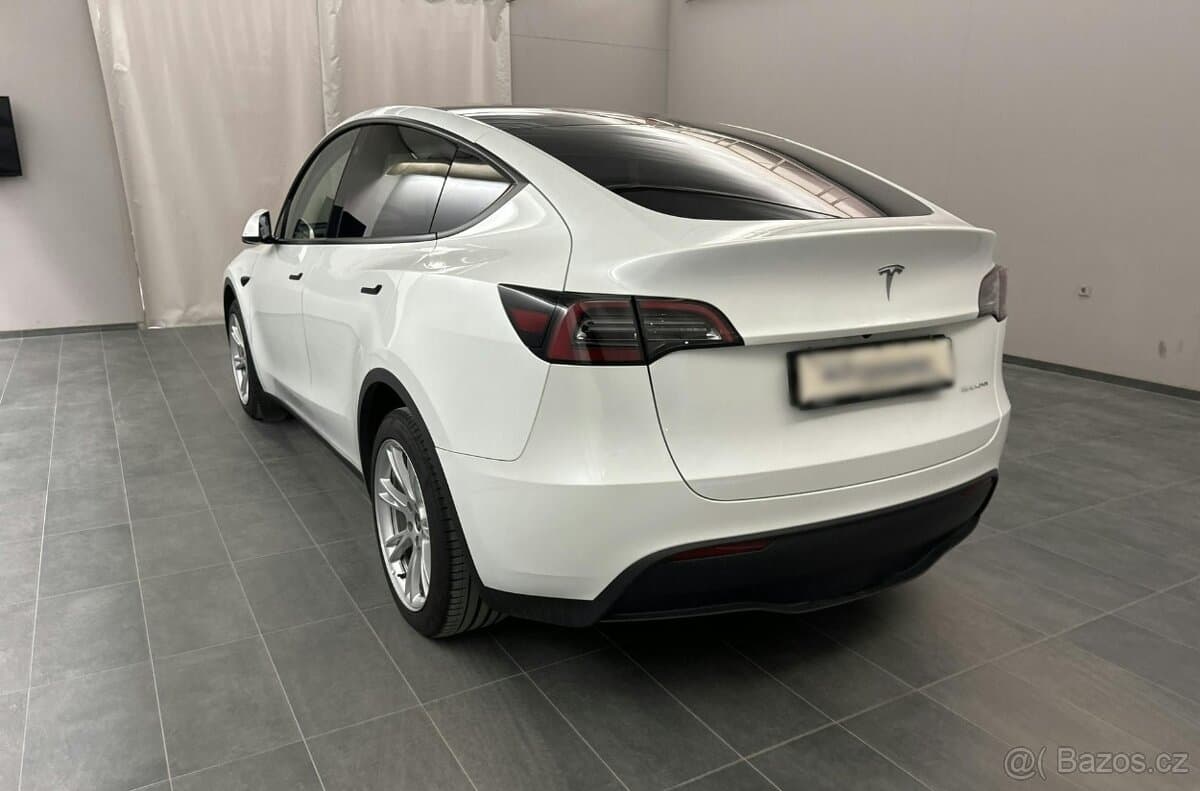 2023 Tesla MODEL Y - 4