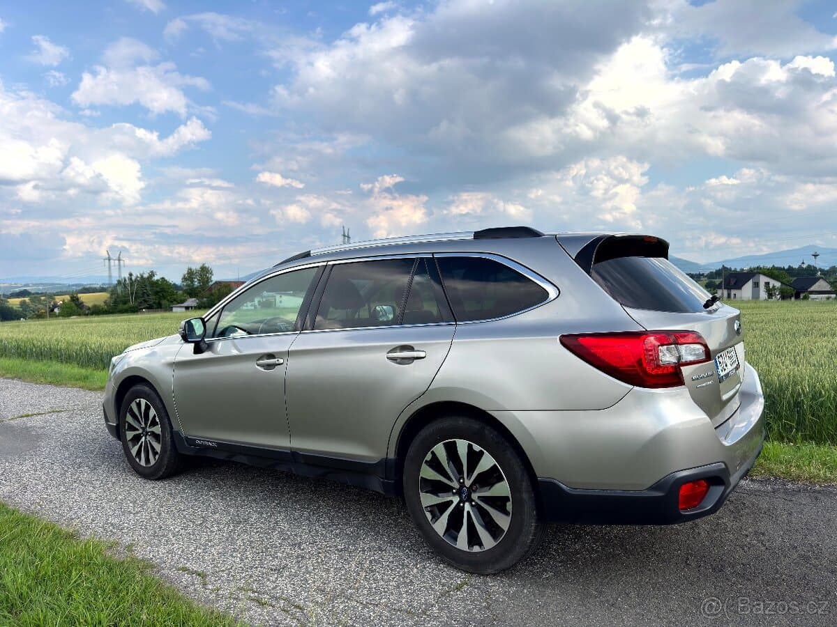 2015 Subaru OUTBACK - 4