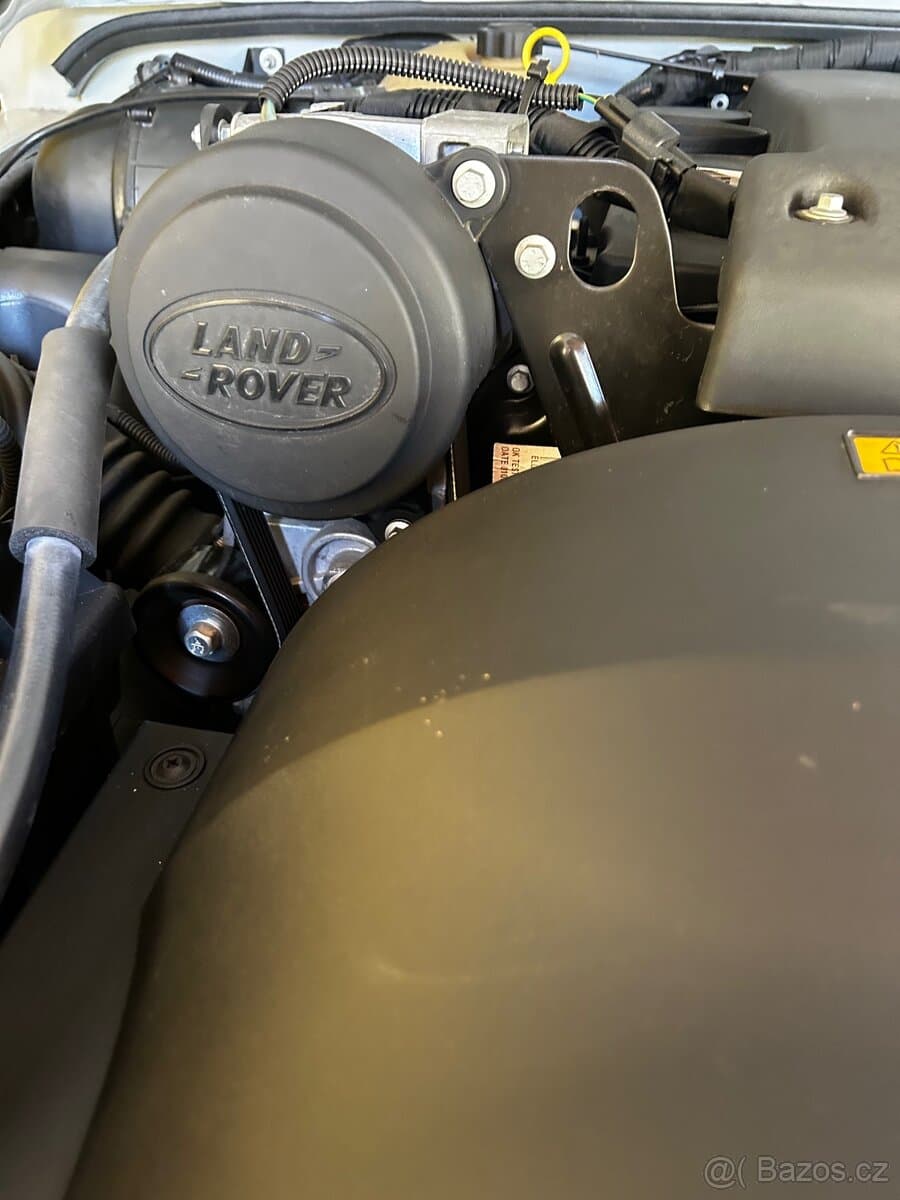 2011 Land Rover DEFENDER - 4