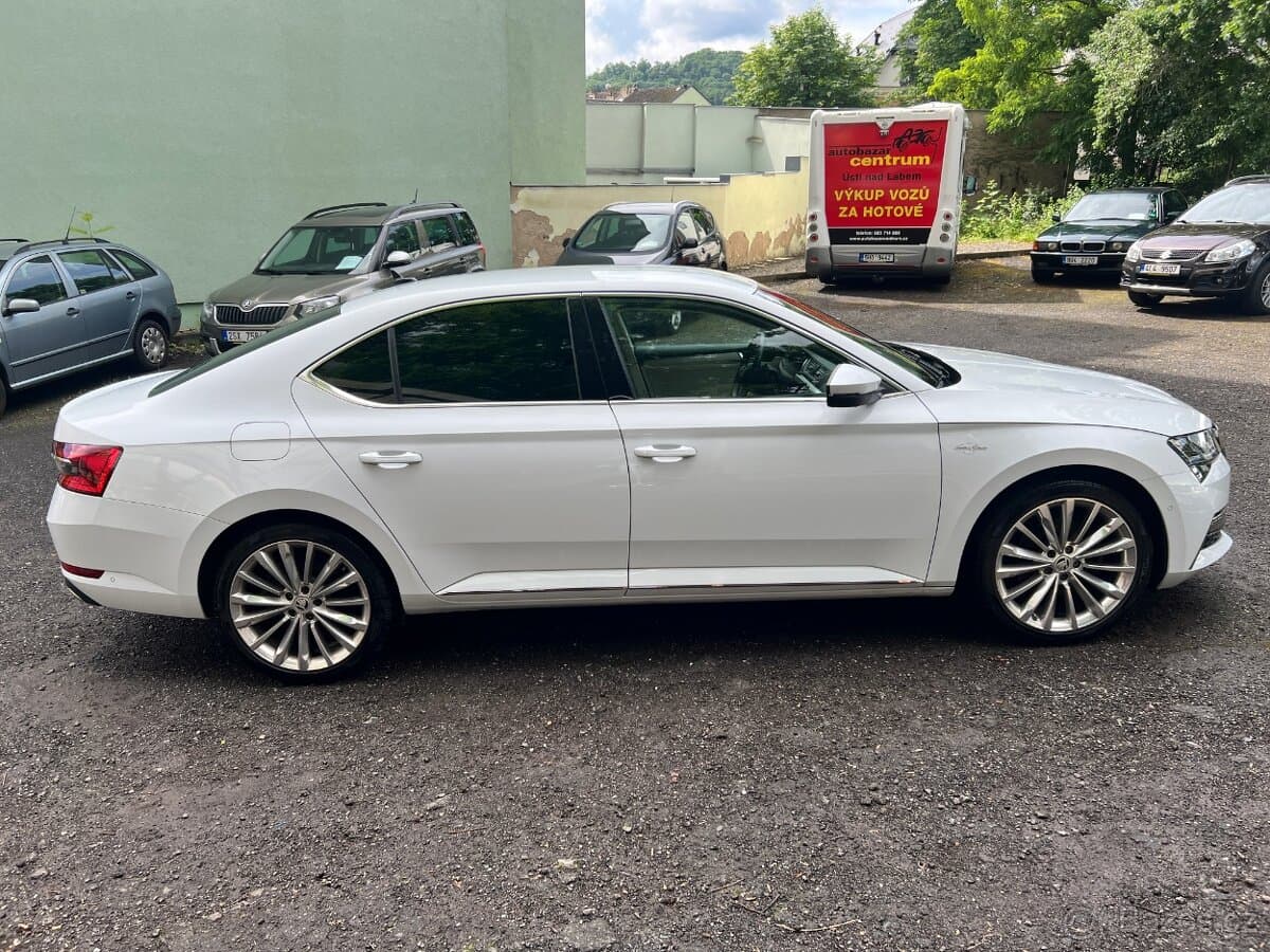 2021 Škoda SUPERB - 4