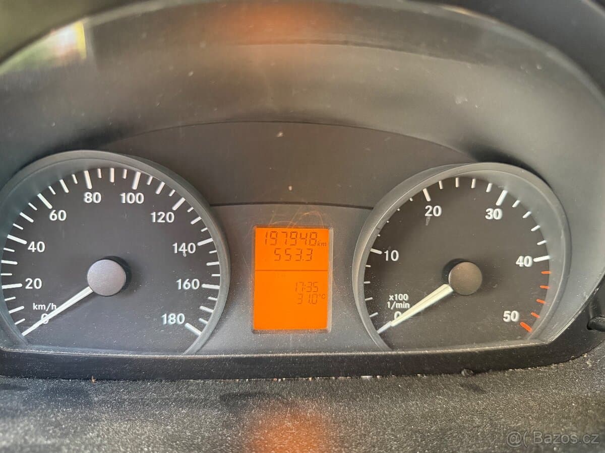 Mercedes-Benz SPRINTER - 4