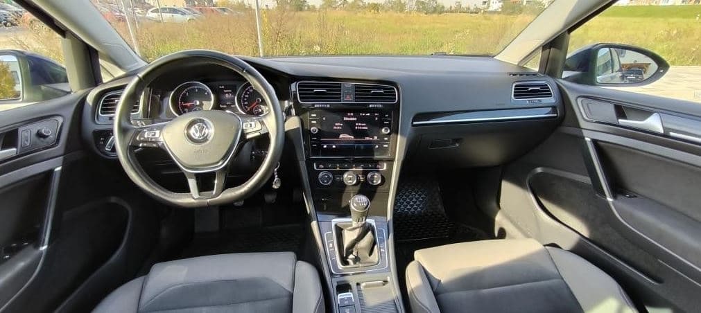 Volkswagen GOLF - 4