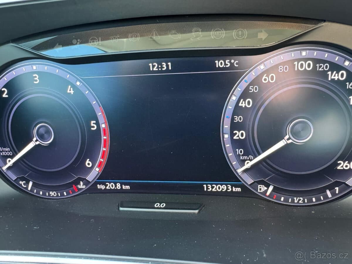 2017 Volkswagen TIGUAN - 4