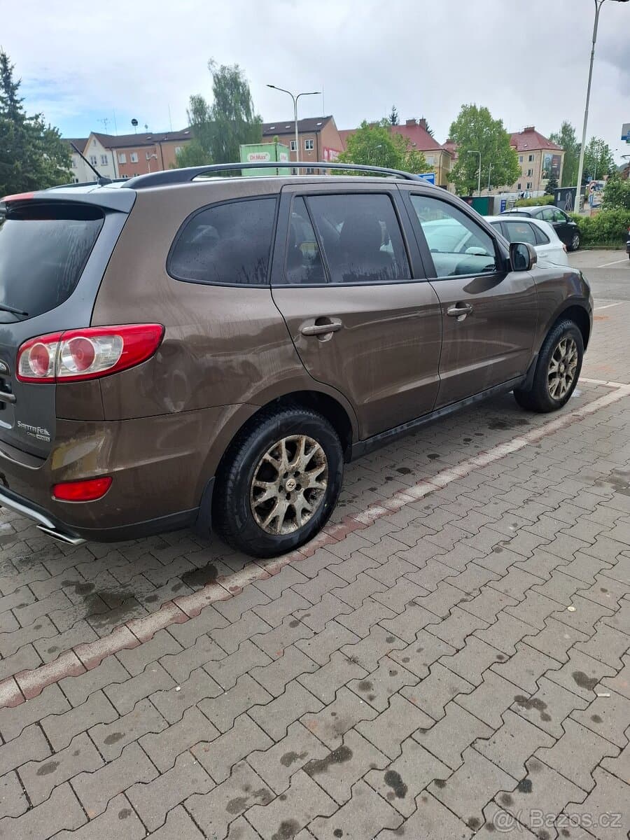 2012 Hyundai SANTA FE - 4