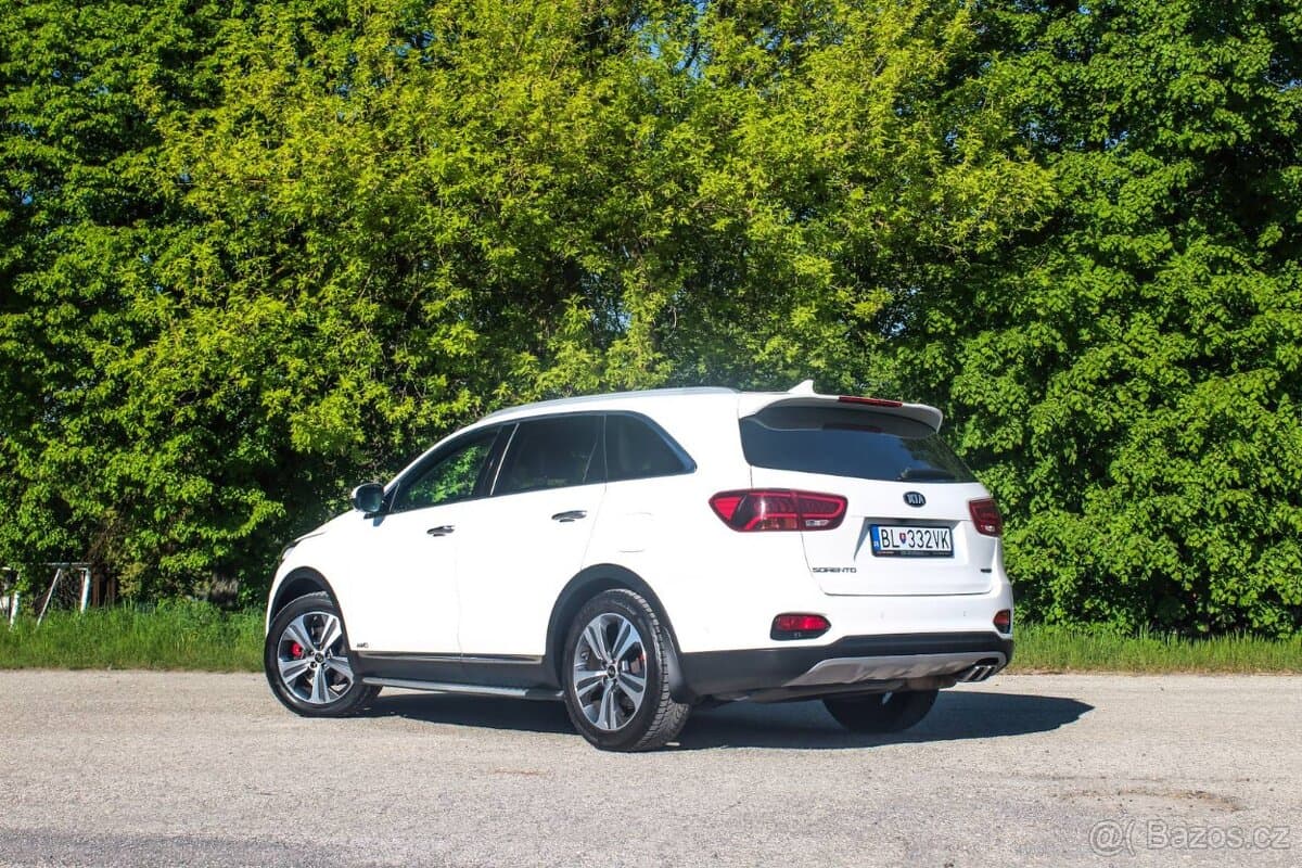 2019 Kia SORENTO - 4