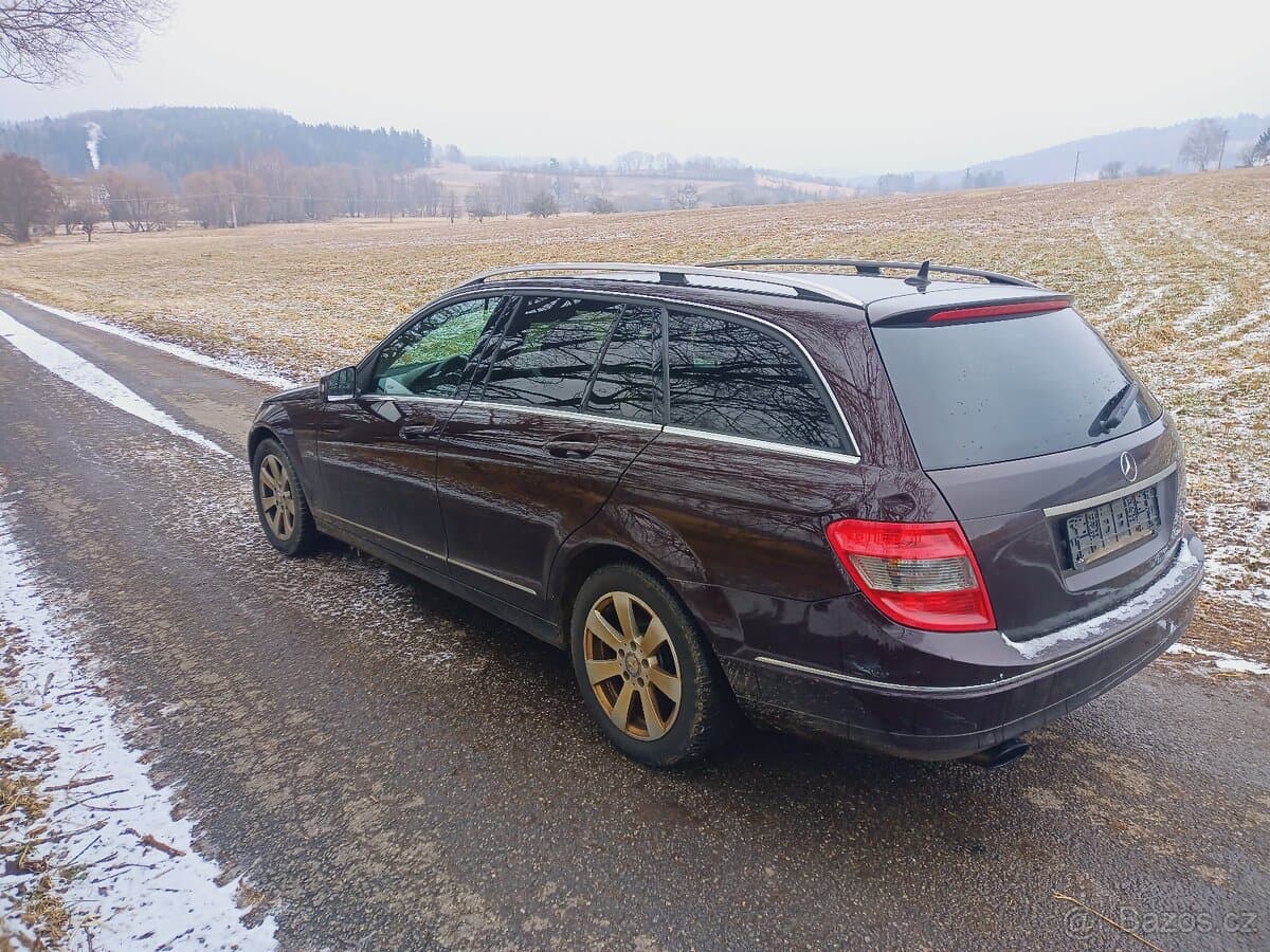 2011 Mercedes-Benz C-CLASS - 4