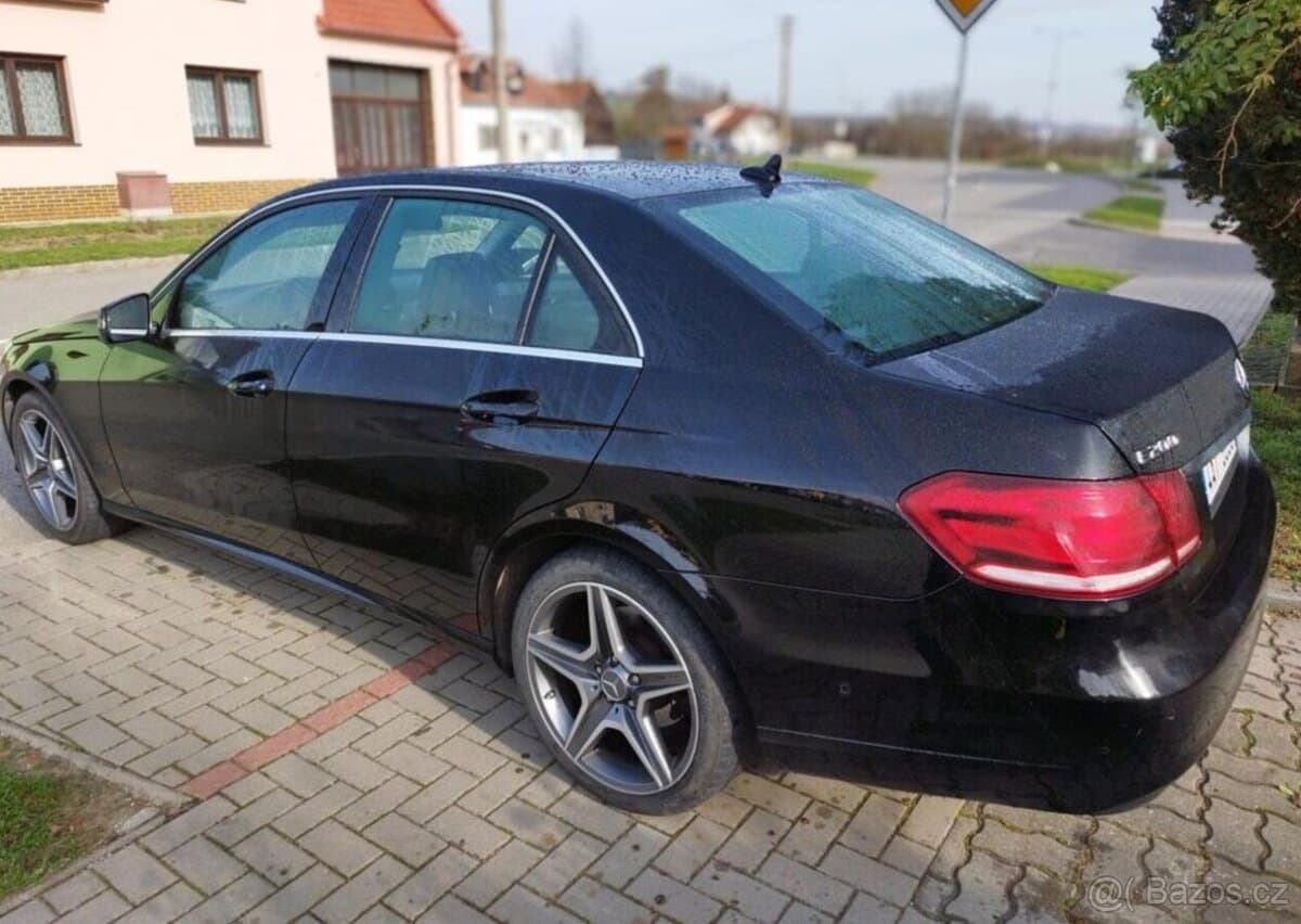 2015 Mercedes-Benz E-CLASS - 4