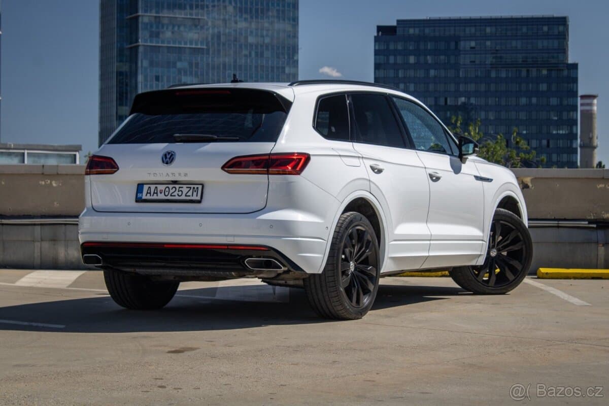 2019 Volkswagen TOUAREG - 4
