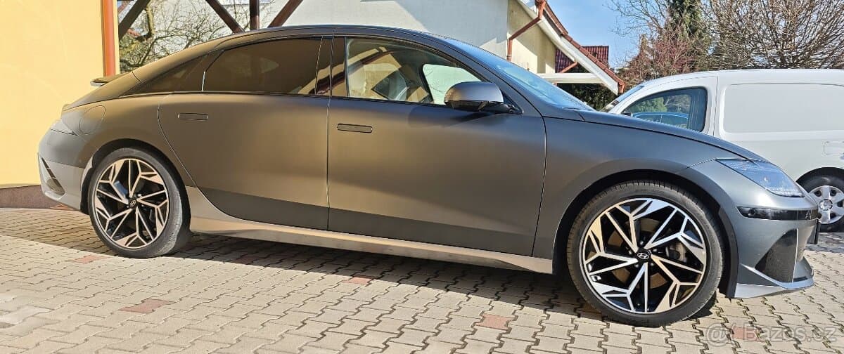 2023 Hyundai IONIQ 6 - 4
