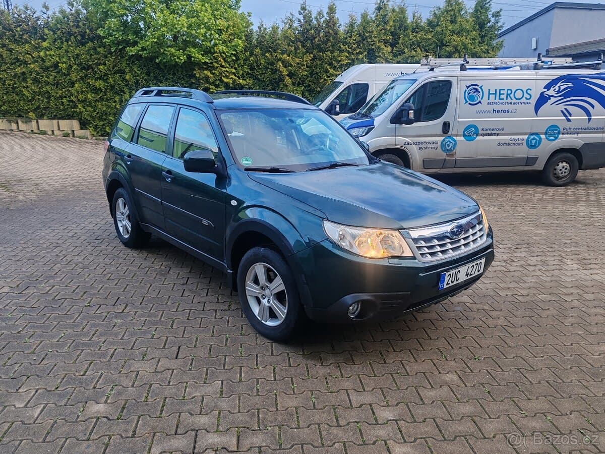 2011 Subaru FORESTER - 4