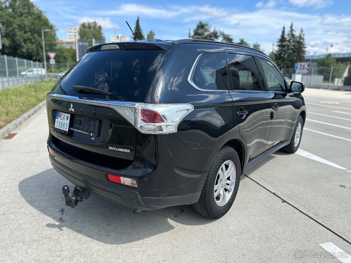 2013 Mitsubishi OUTLANDER - 4