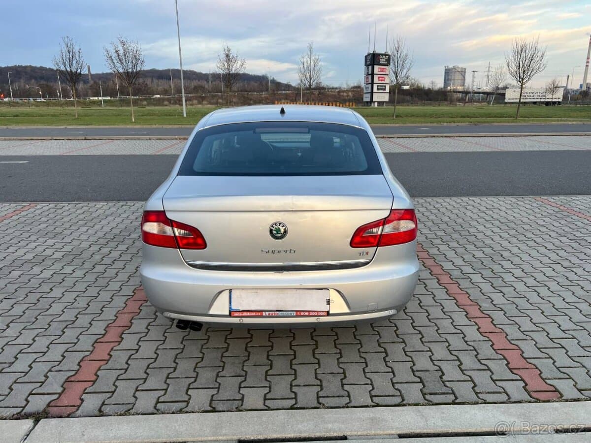 2009 Škoda SUPERB - 4