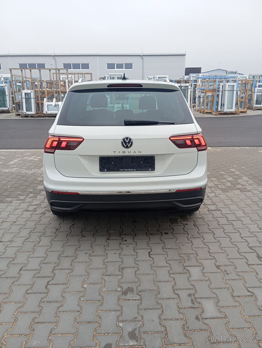 2021 Volkswagen TIGUAN - 4