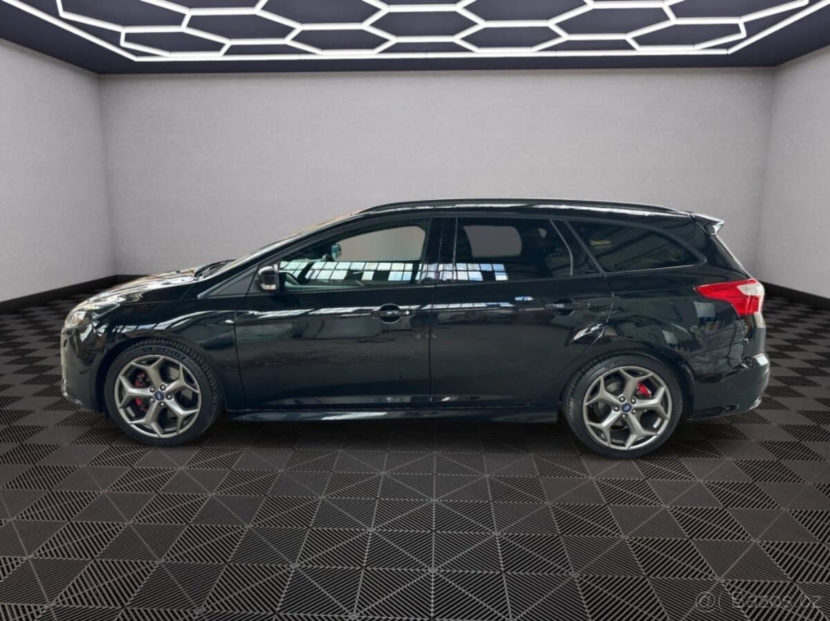 2013 Ford FOCUS - 4