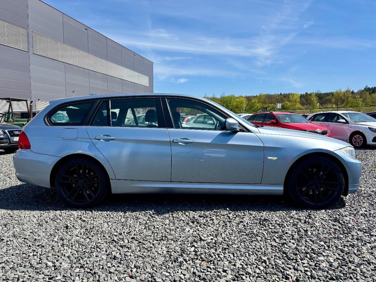 2009 BMW 3-SERIES - 4