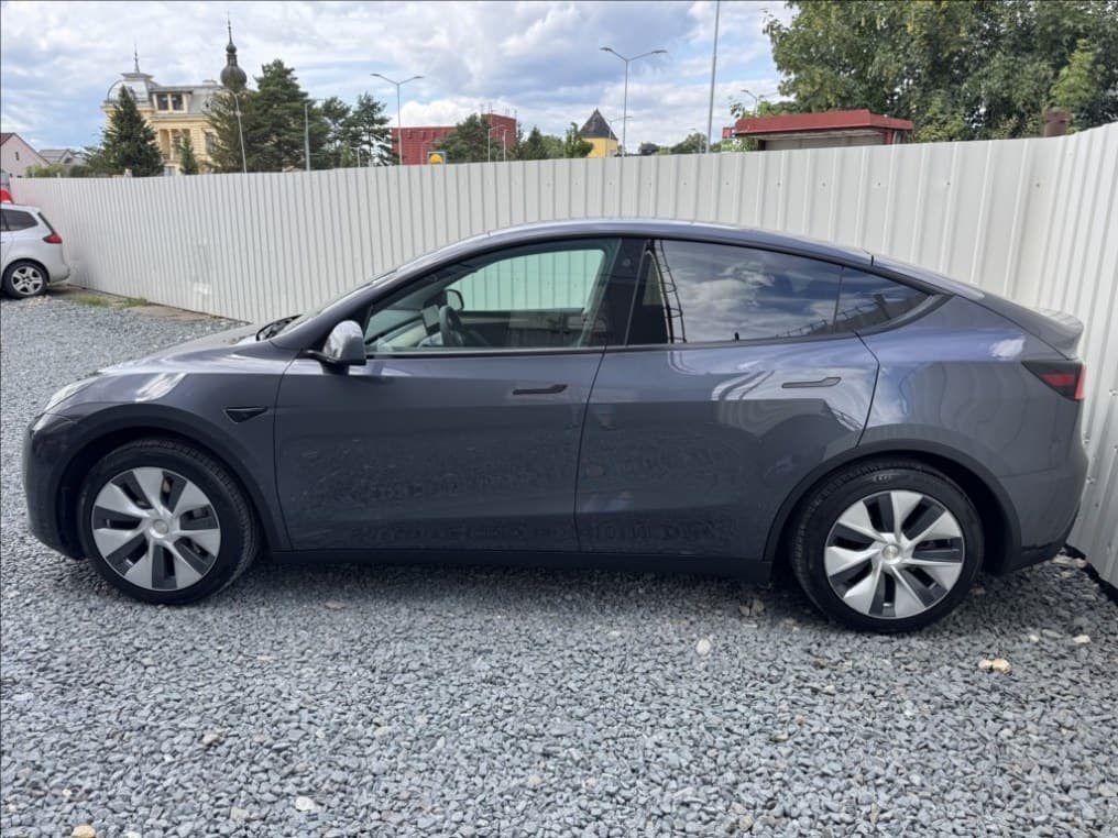 2023 Tesla MODEL Y - 4