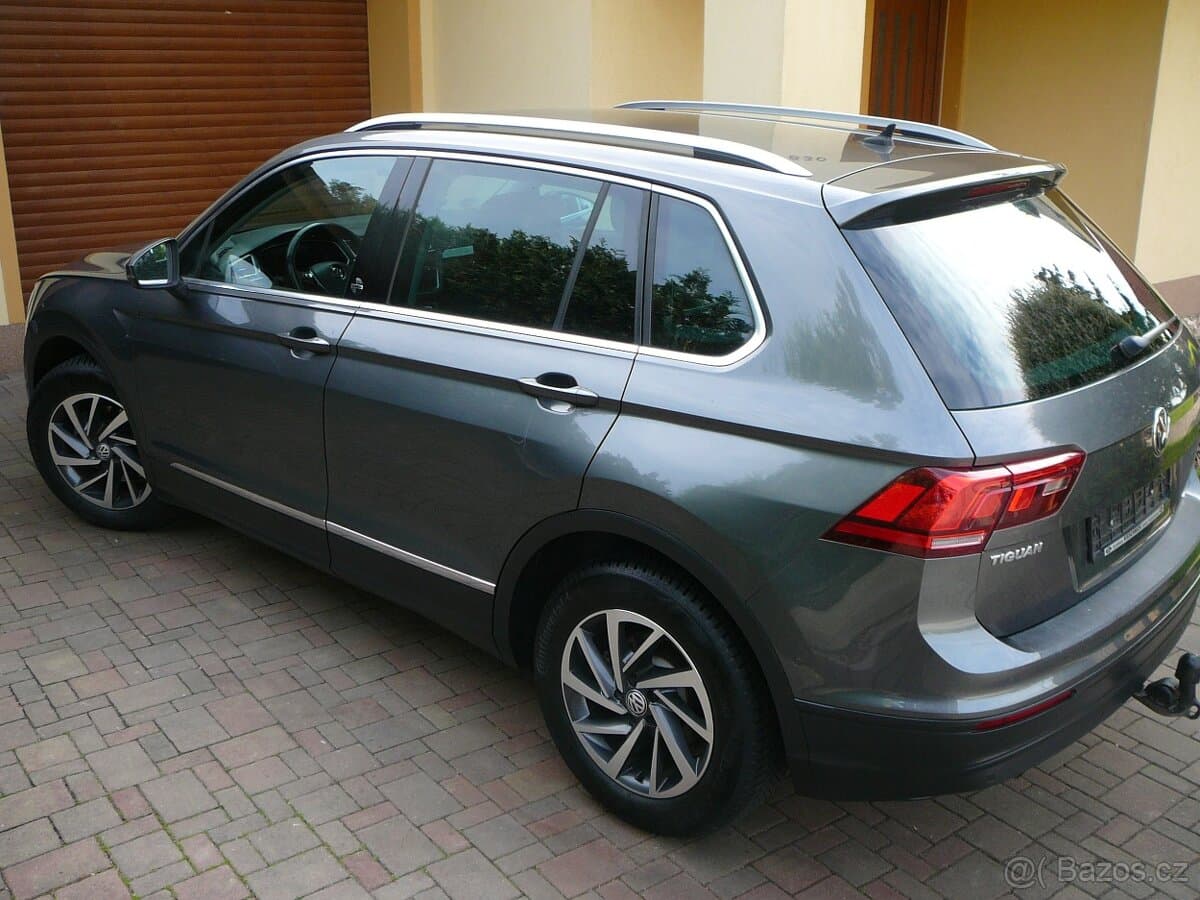 2017 Volkswagen TIGUAN - 4