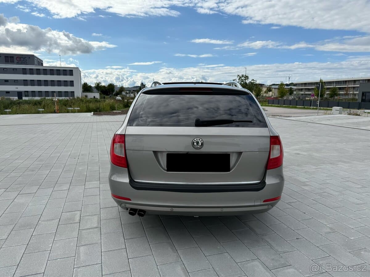 2012 Škoda SUPERB - 4