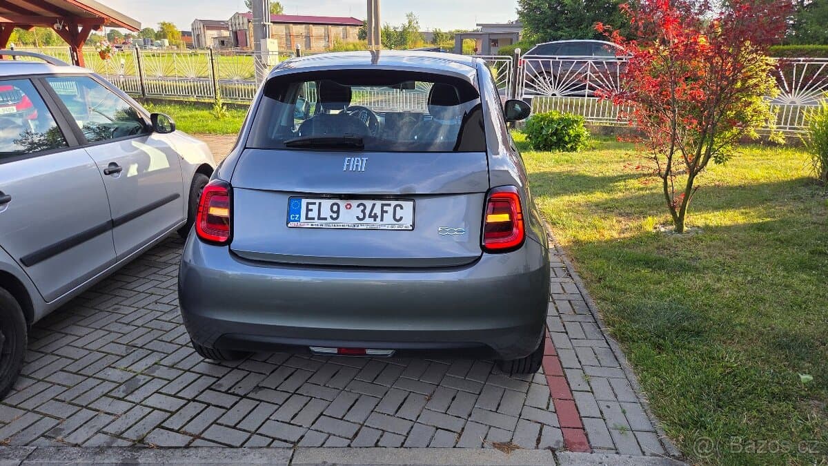2022 Fiat 500e - 4