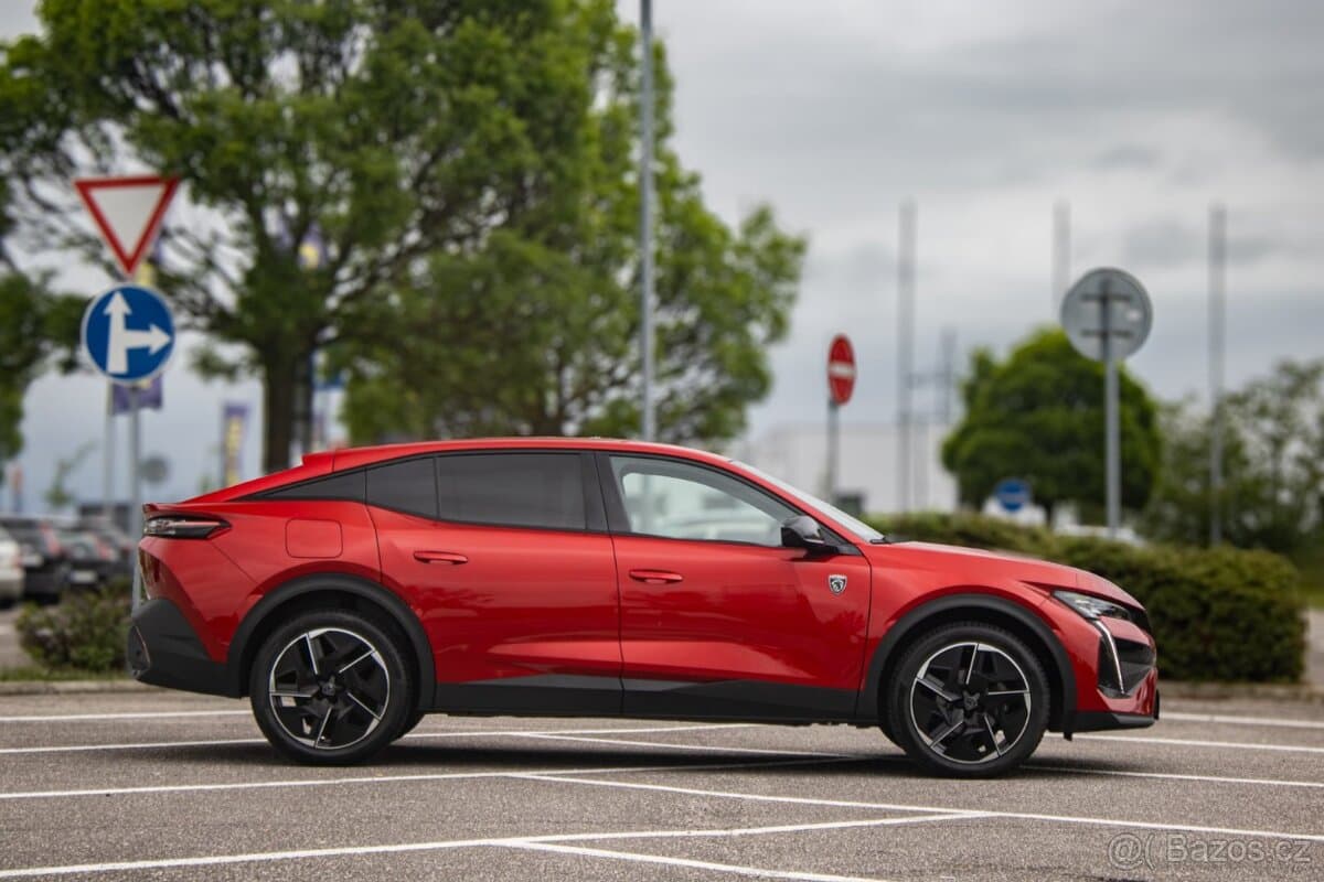 2023 Peugeot 408 - 4