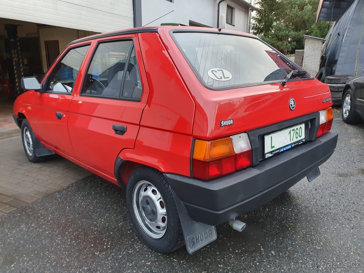 Škoda FAVORIT - 4