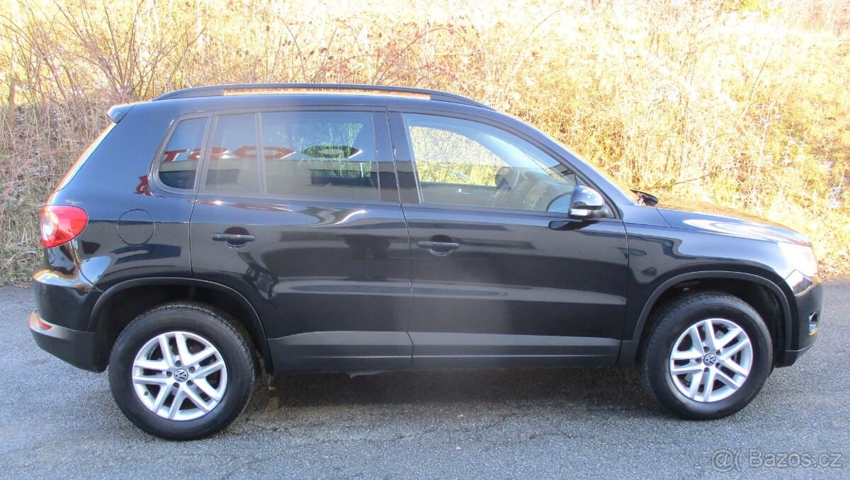 2011 Volkswagen TIGUAN - 4