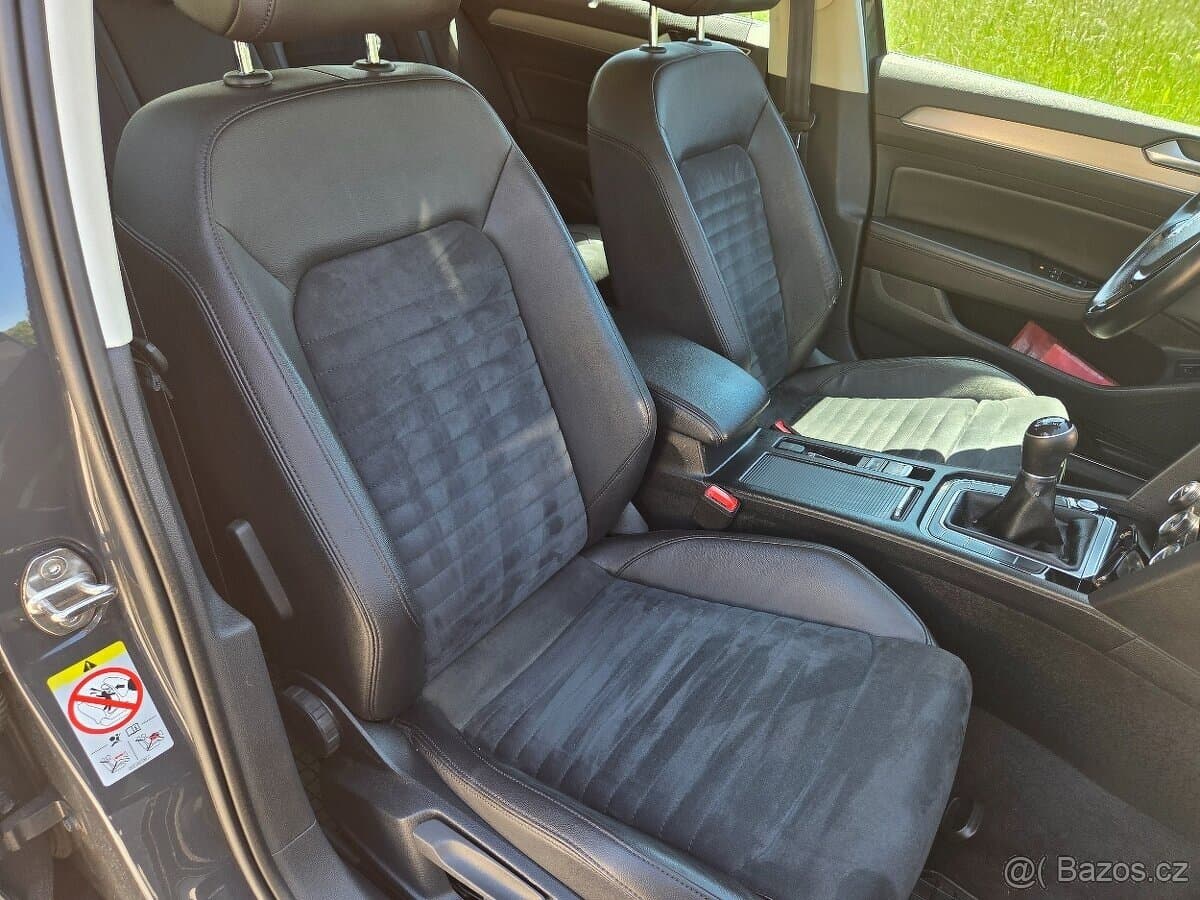 2019 Volkswagen PASSAT - 4