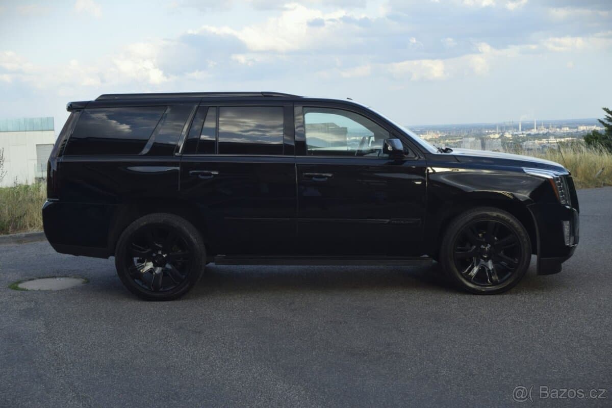 2015 Cadillac ESCALADE - 4