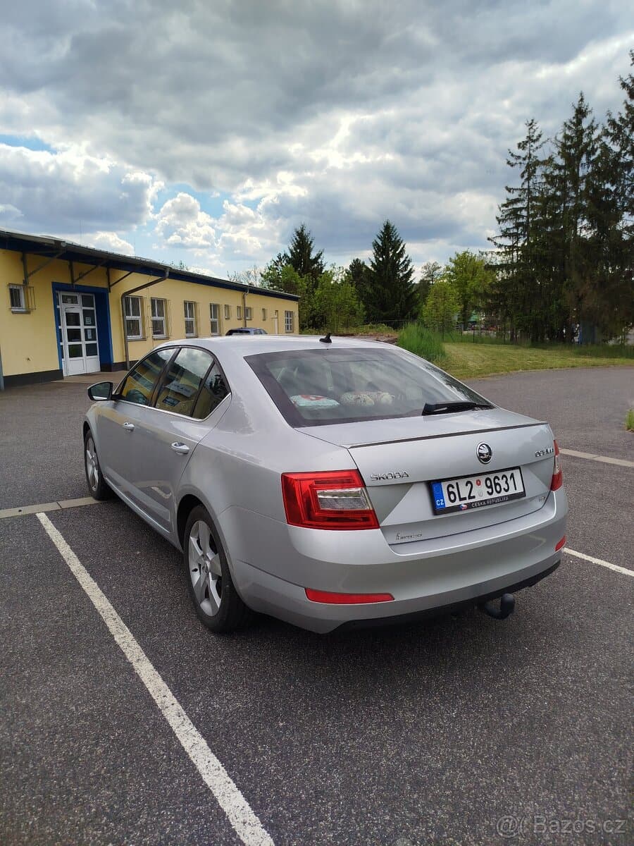 Škoda OCTAVIA - 4