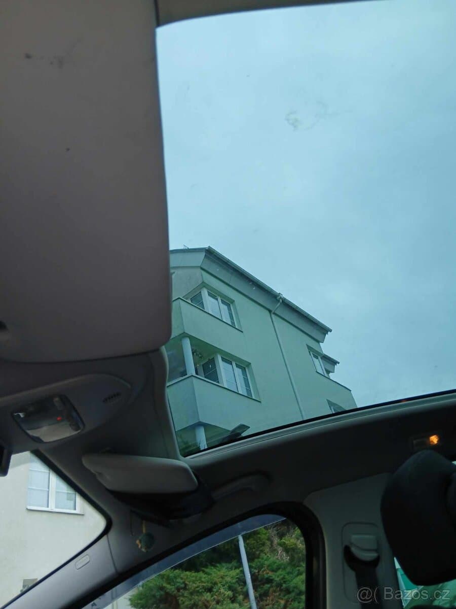 2010 Peugeot 3008 - 4