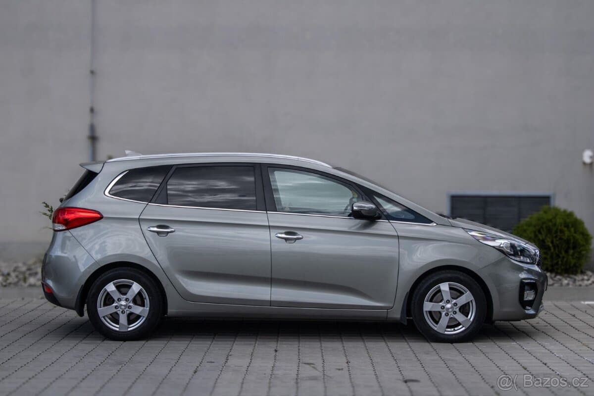2018 Kia CARENS - 4