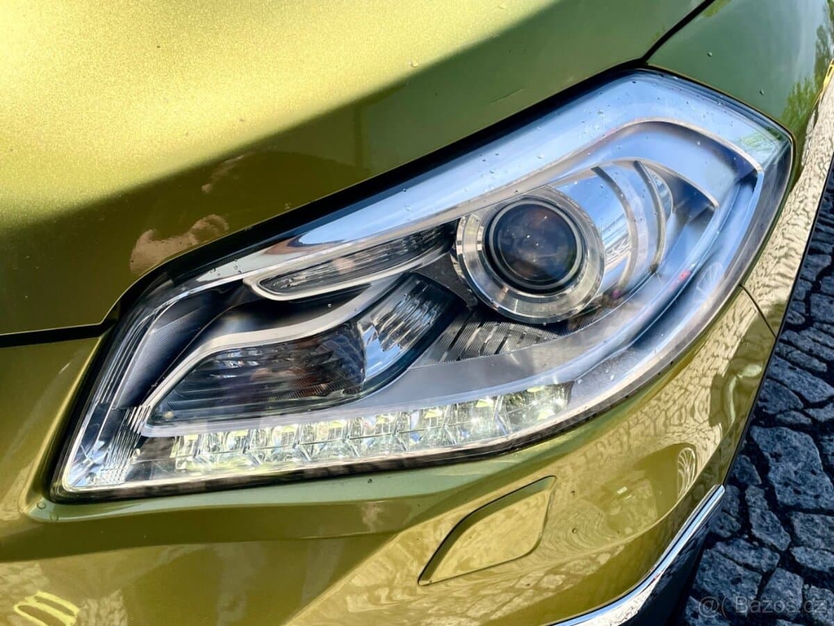 2013 Suzuki S-CROSS - 4