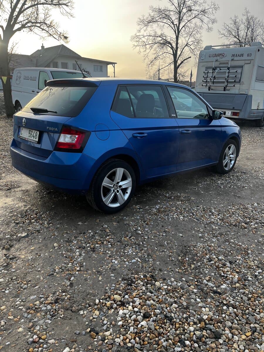 2016 Škoda FABIA - 4
